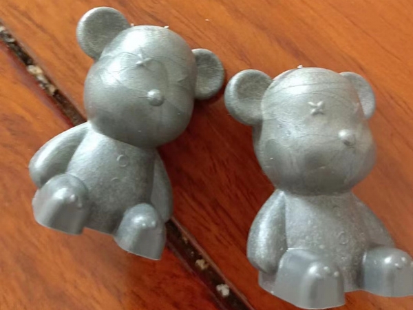 濟(jì)寧安屹工貿(mào)承接注塑模具和注塑產(chǎn)品代工，金日接單網(wǎng)紅小熊杯，日產(chǎn)8萬(wàn)只